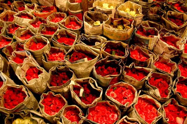 Bundles of roses at the Night Flower Market, Bangkok