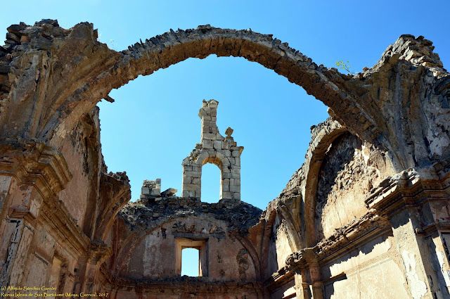 ruinas-moya-iglesia-san-bartolome