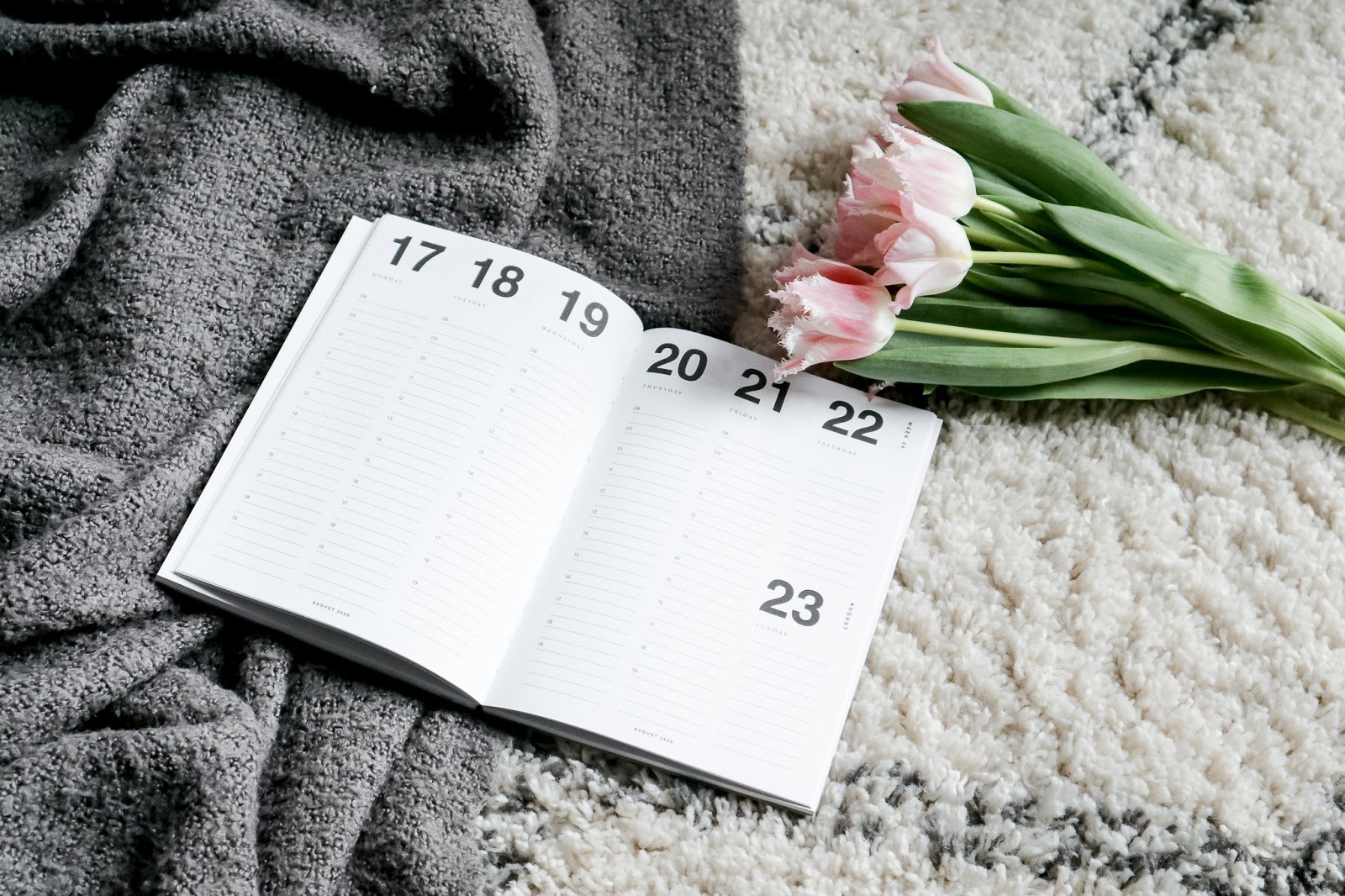 Big mamas home by Jenni S. Viikon suosikki: Dreamcozy Calendar 2020 Big mamas home by Jenni S. Viikon suosikki: Dreamcozy Calendar 2020