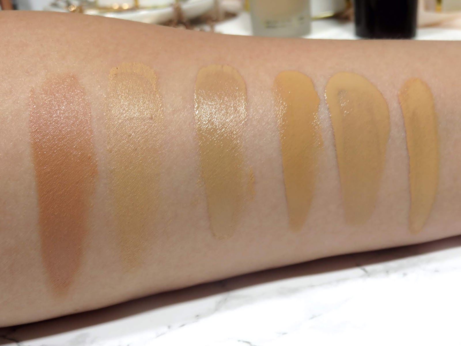 Tom Ford Shade and Illuminate Soft Radiance Cushion Compact Foundation Comparison Swatches