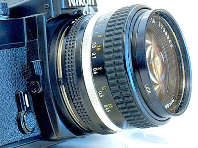 Nikon FE, Self-Timer, Depth of Field lever