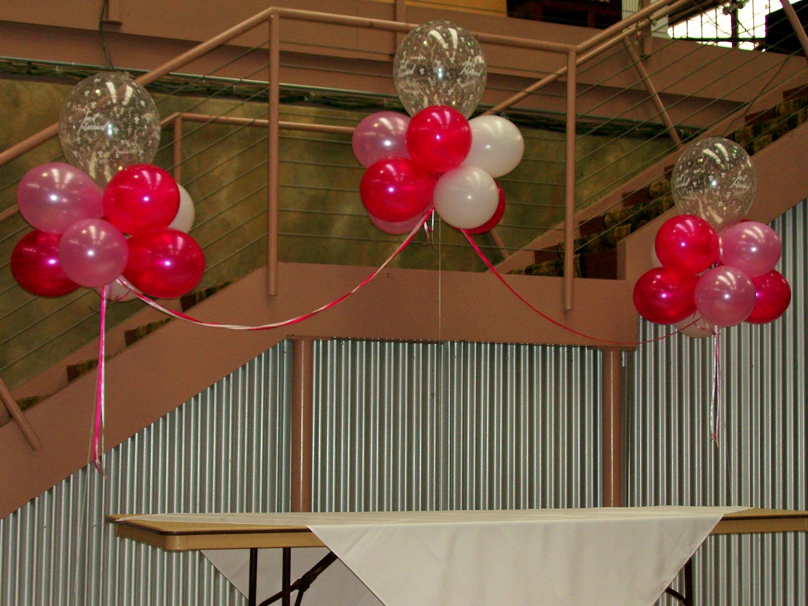 Decorating With Balloons Without Helium