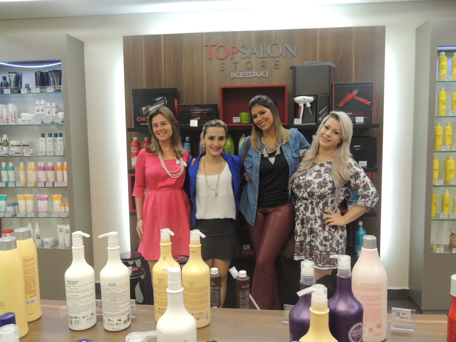 Annynha Castro Ikesaki inaugura loja no Shopping Dom Pedro em Campinas