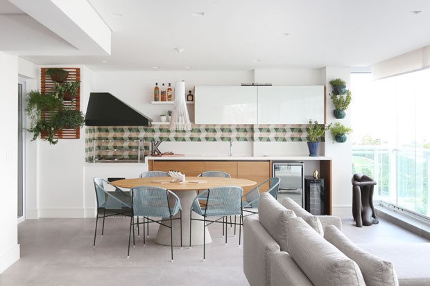 Un apartamento con colores neutros / Casa Trio Arquitectura
