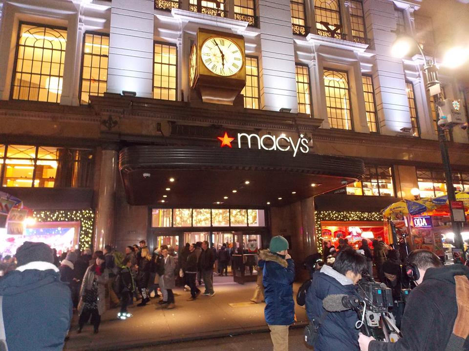 Macys Open Black Friday Night Long Island Macys Open Black Friday Night Long Island