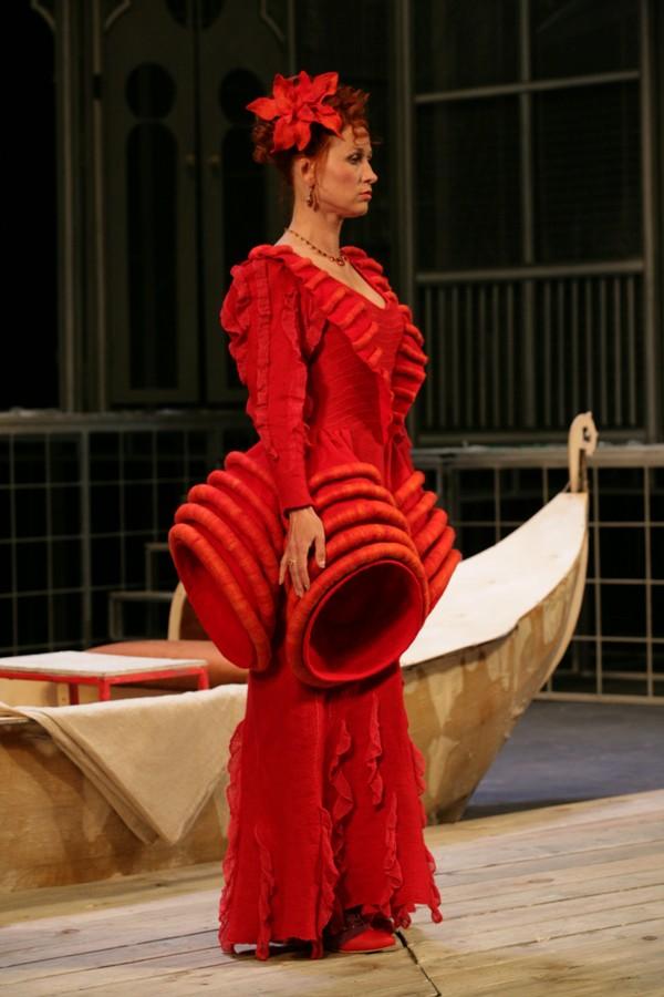 Костюмы в театре