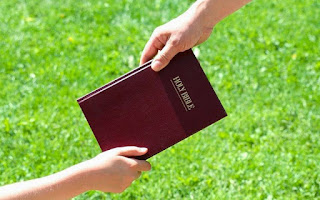 biblia en escuelas