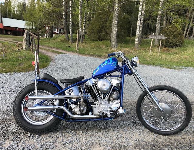 Harley Davidson Knucklehead By David Landberg