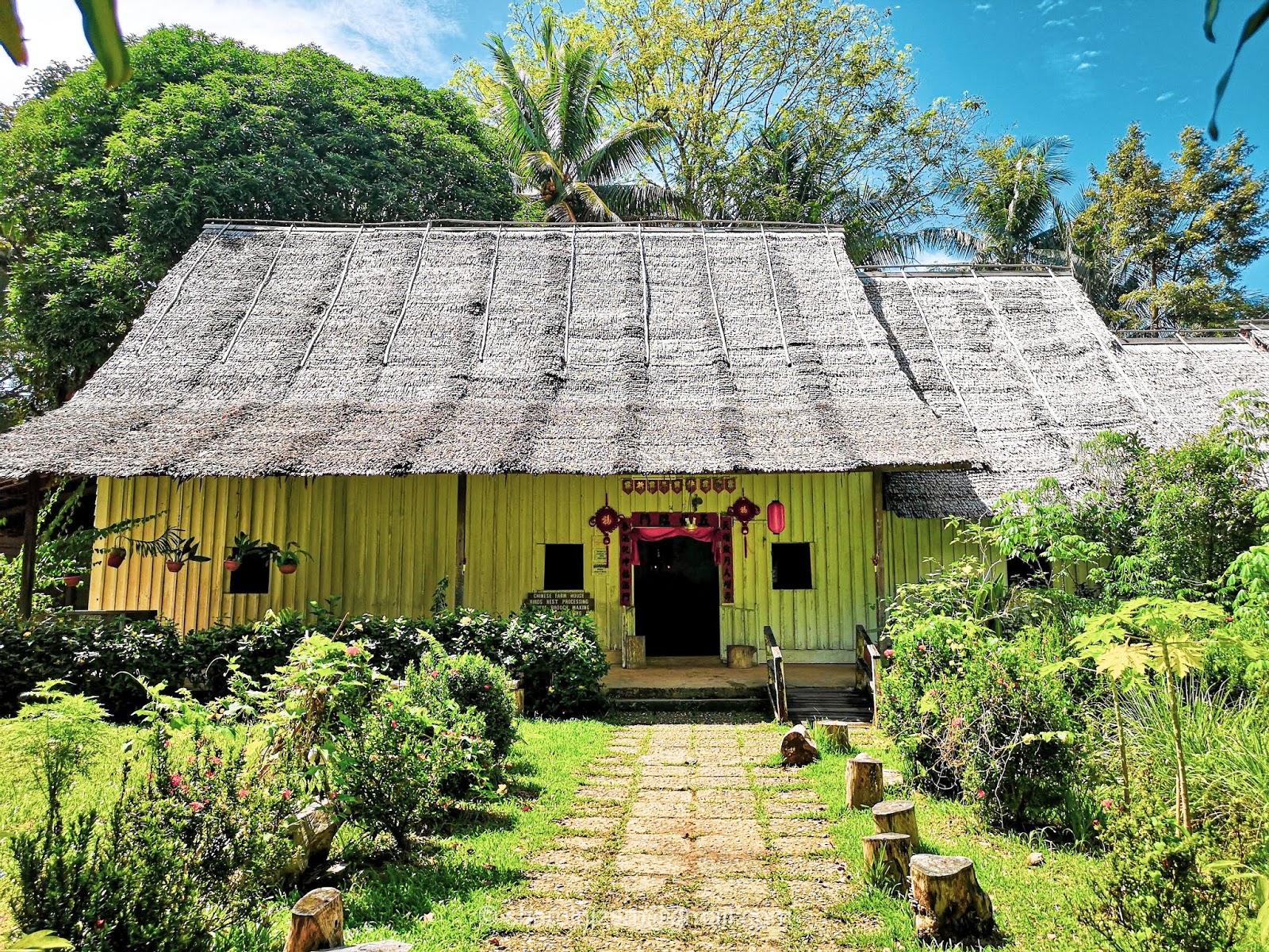 Деревня Саравак. Samoa Cultural Village фото. The Coastal Village Cabana 3*. Nyavhumbwa WA dagaila Cultural Village. Sheleni Yanga фото. Cabana village