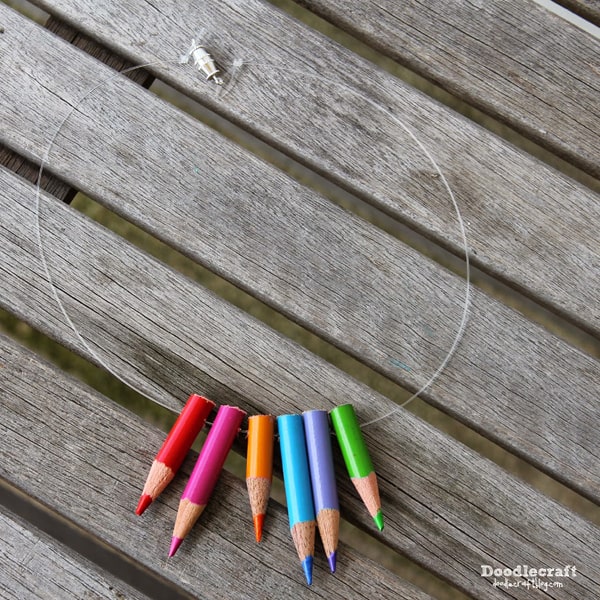 35 Awesome Back To School Crafts Round Up!