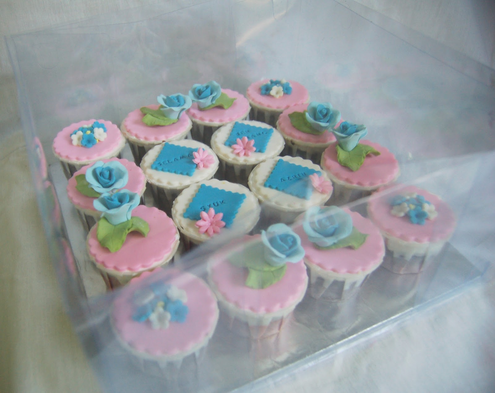 Cantik Cupcake HANTARAN FONDANT CUPCAKE
