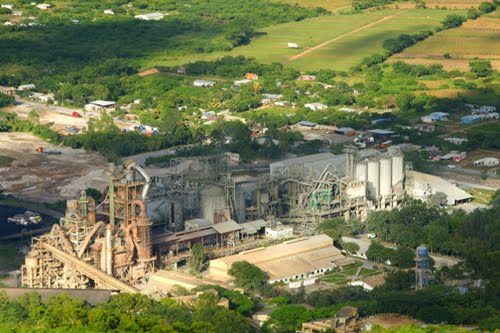 LAFARGE INCUMPLE ACUERDO MARCO