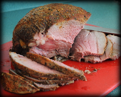 Perfectly Cooked Roast Beef ♥ KitchenParade.com, a simple easy-to-remember formula to perfectly cook a beef roast, whether rare to medium rare, medium to well done.