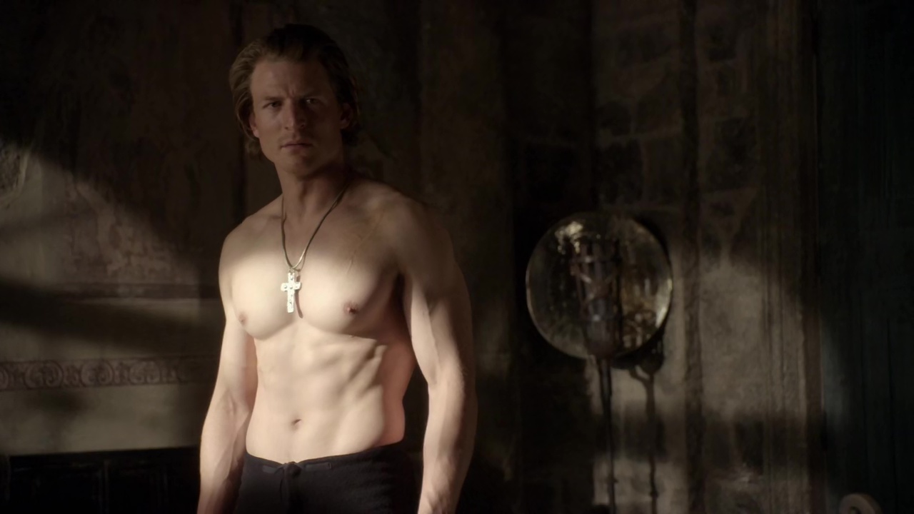 Philip Winchester shirtless in Camelot 1-09 "The Battle of Bardon Pass...