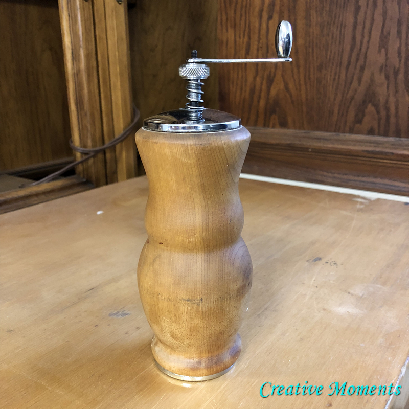 Chunky Wood Blue & Red Pepper Grinder