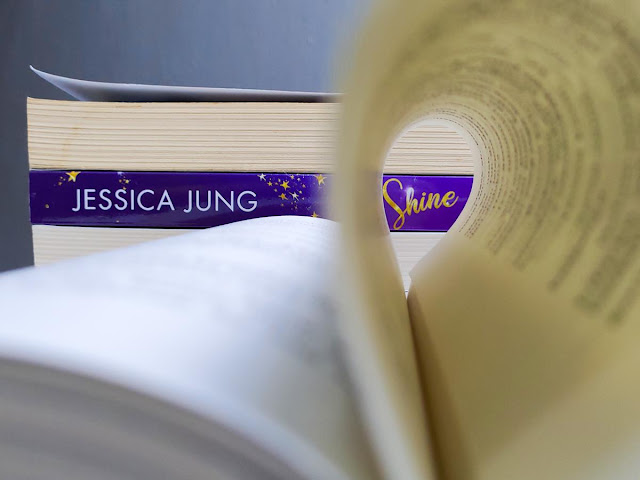 review novel shine review novel shine