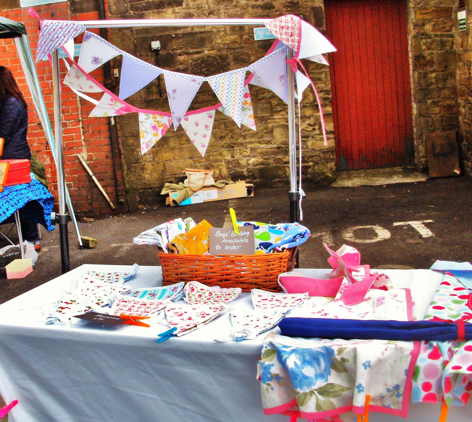 Sewing in the Sticks Aprons and other things at the market