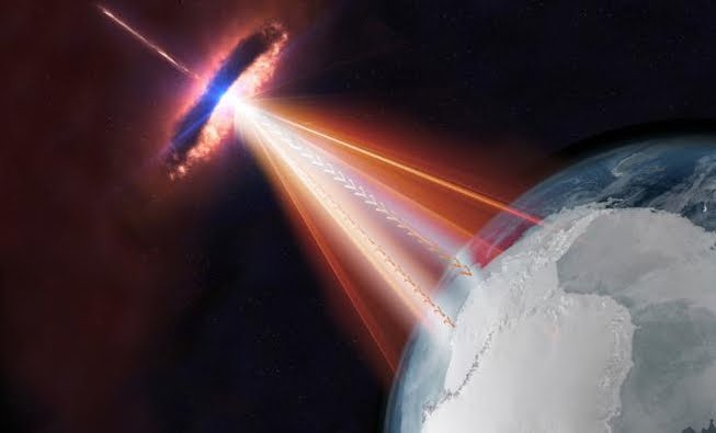 Scoperta origine di una particella fantasma da un'altra galassia. Scoperta origine di una particella fantasma da un'altra galassia.