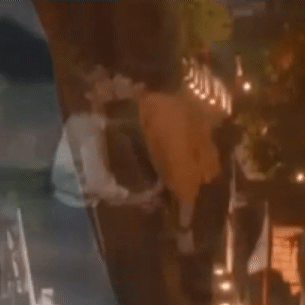 CE79CE48-80E0-47DD-BF3D-620D64E1F9D9-738