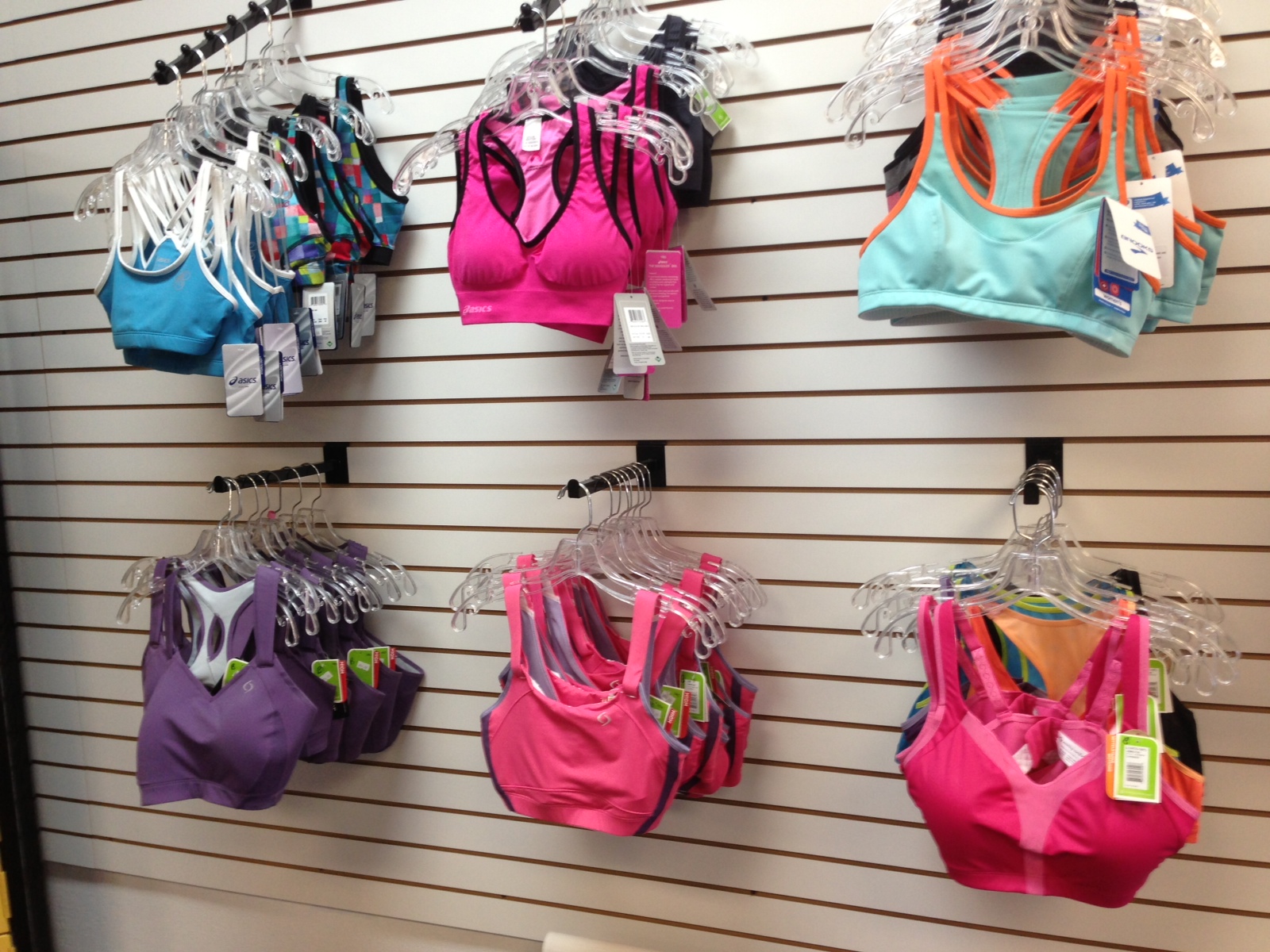 on the run running store