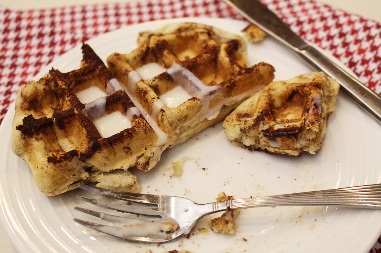 Kylee's Kitchen How to Make Cinnamon Roll Waffles