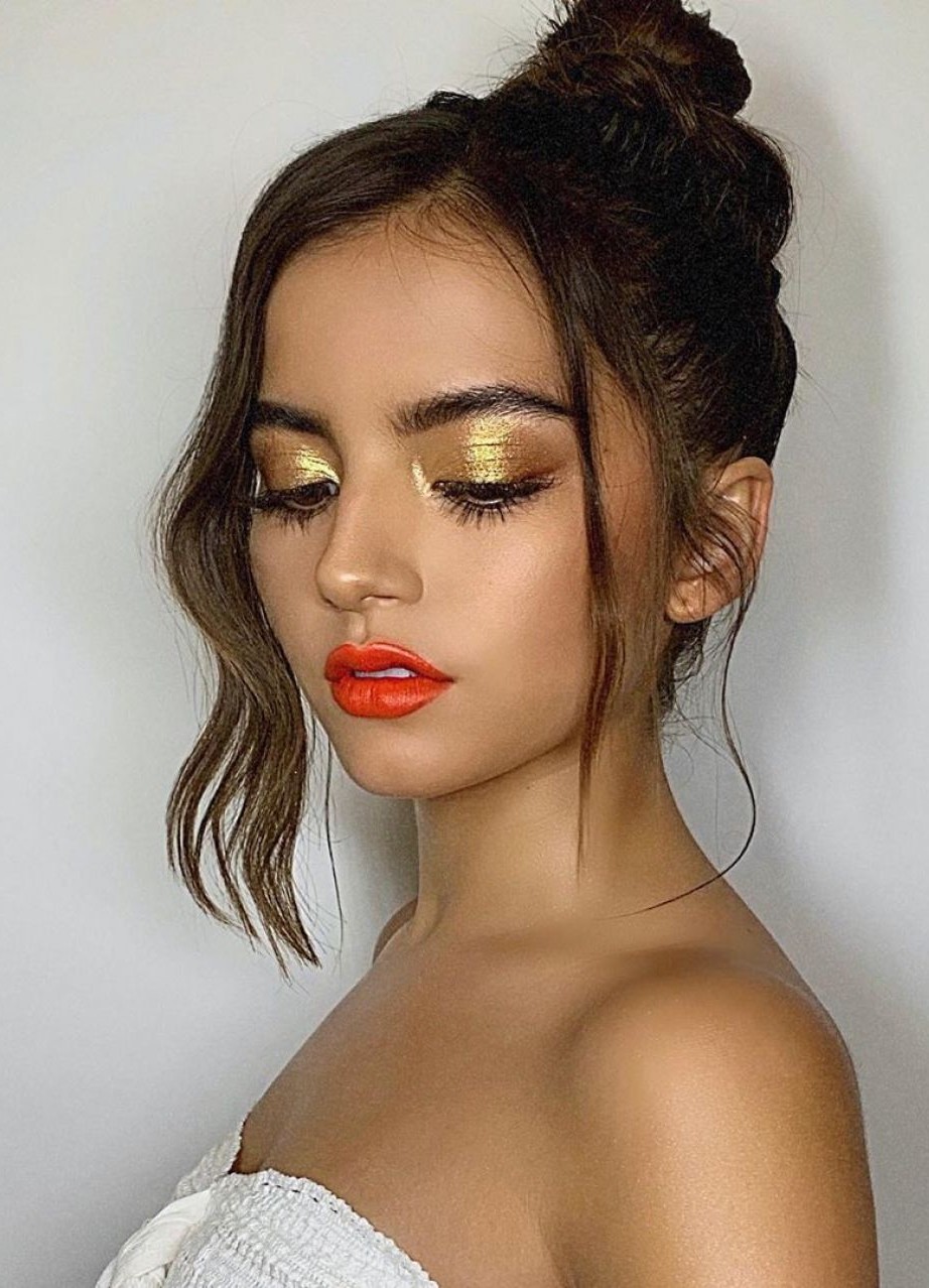 Pictures of Famous Women: Happy Birthday, Isabela Moner!