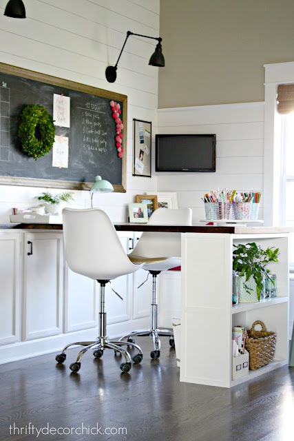 Clever and Pretty Ways To Have A Desk in the Bedroom - Decorchick!