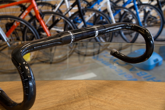 Domane Slrレビュー Iso Speedの衝撃吸収性を更に高める Iso Coreハンドルバー 湘南藤沢店 ブログ 相模原 藤沢 のロードバイク クロスバイク自転車 ちばサイクル