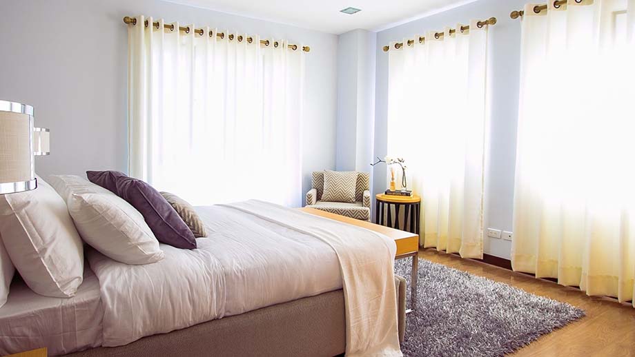 7 Best Points in Decorating Ideas for the Bedroom, bright windows curtain