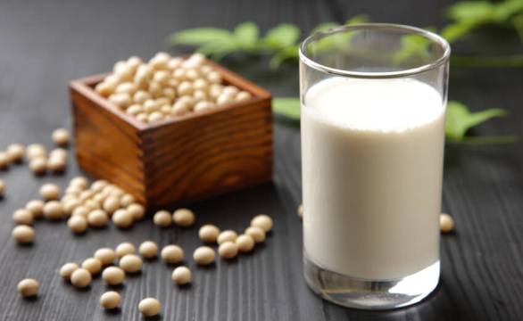 Natural Alternatives to Hormone Therapy Natural Alternatives to Hormone Therapy