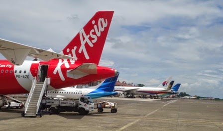 AirAsia Jatuh, Mungkinkah Pintu Darurat Sudah Dibuka?