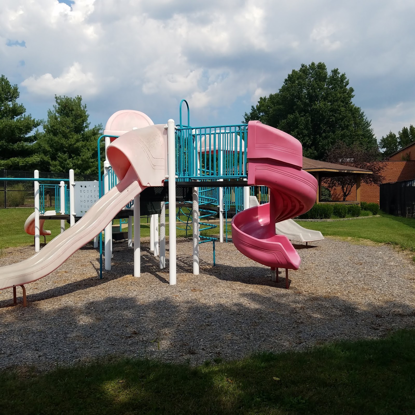 Play St. Louis Community Center at Bellefontaine Neighbors