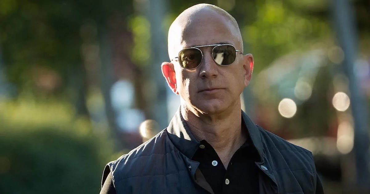 Jeff Bezos' Net Worth Passes $200 Billion As The Wealth Of The World's Richest Is Boosted By The Pandemic Jeff Bezos' Net Worth Passes $200 Billion As The Wealth Of The World's Richest Is Boosted By The Pandemic