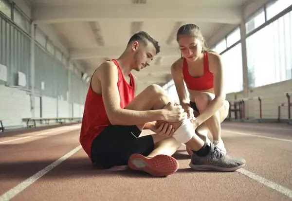 Common Tips & Methods for Preventing Sports Injuries