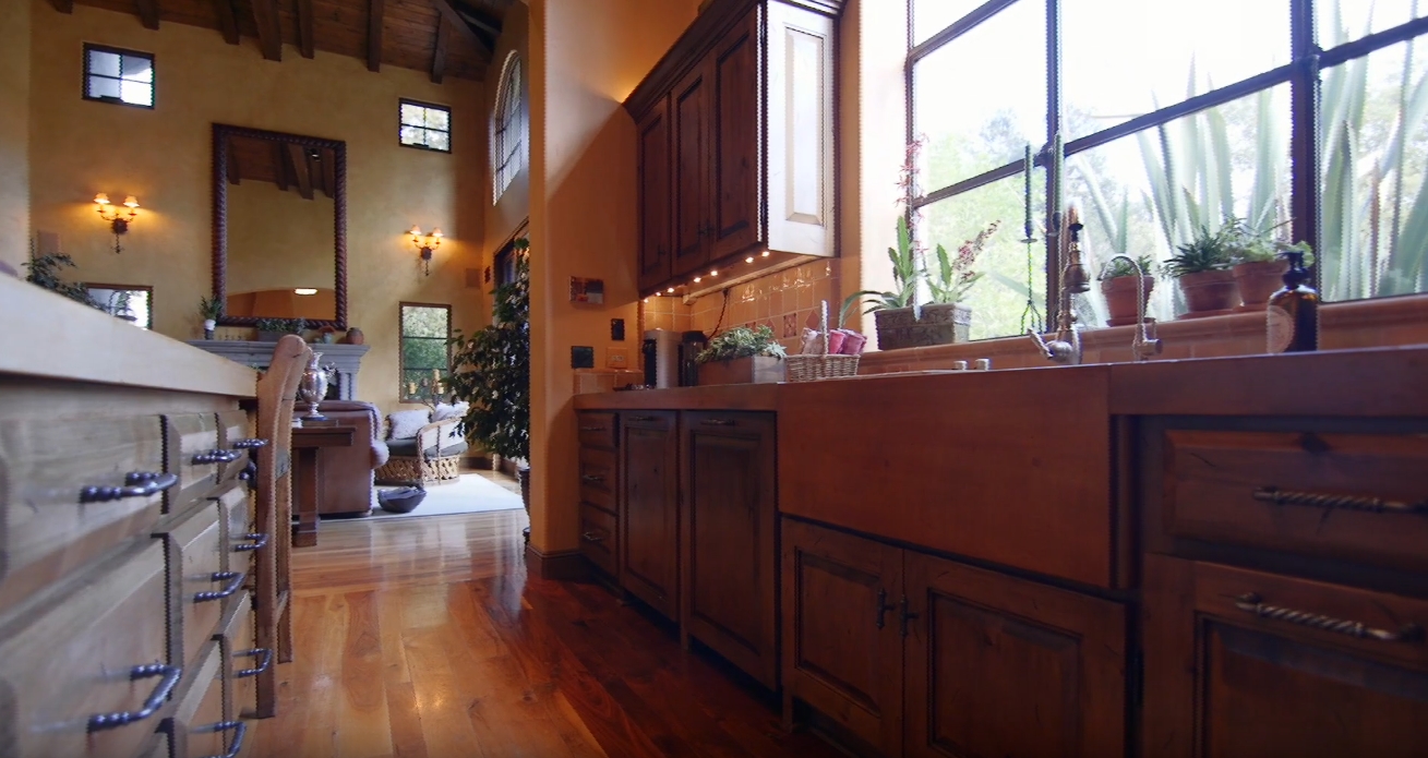 21 Photos vs. 2040 McKain St, Calabasas, CA vs. Home Interior Design Tour