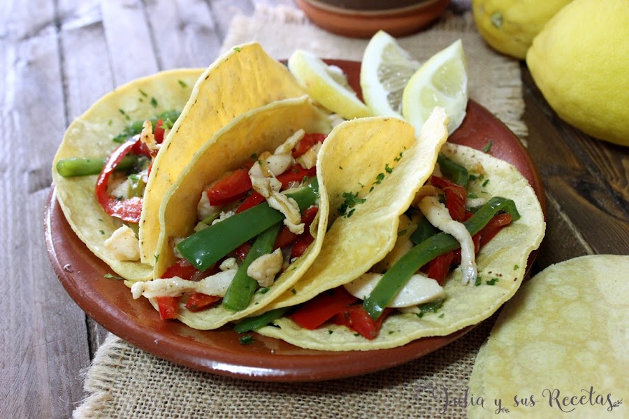 Tacos de pollo y pimientos. Julia y sus recetas