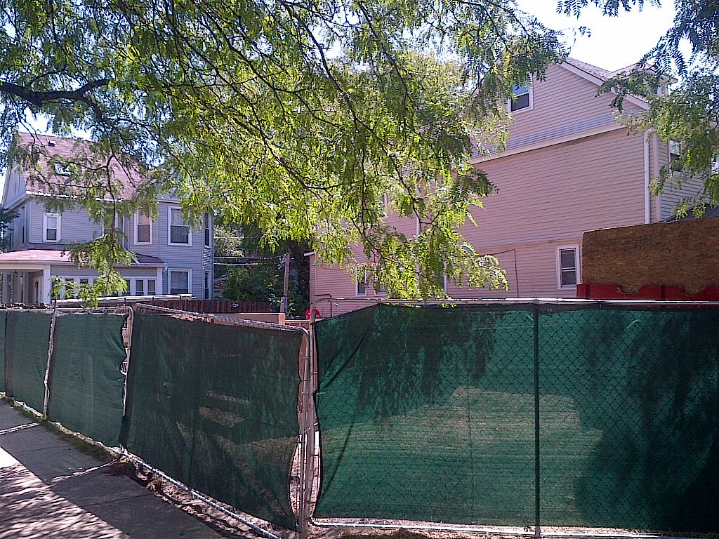 The Chicago Real Estate Local: New Ravenswood house construction next to The French ...