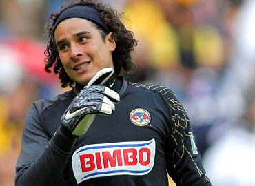 El Sevilla se fija en el fichaje de Guillermo Ochoa