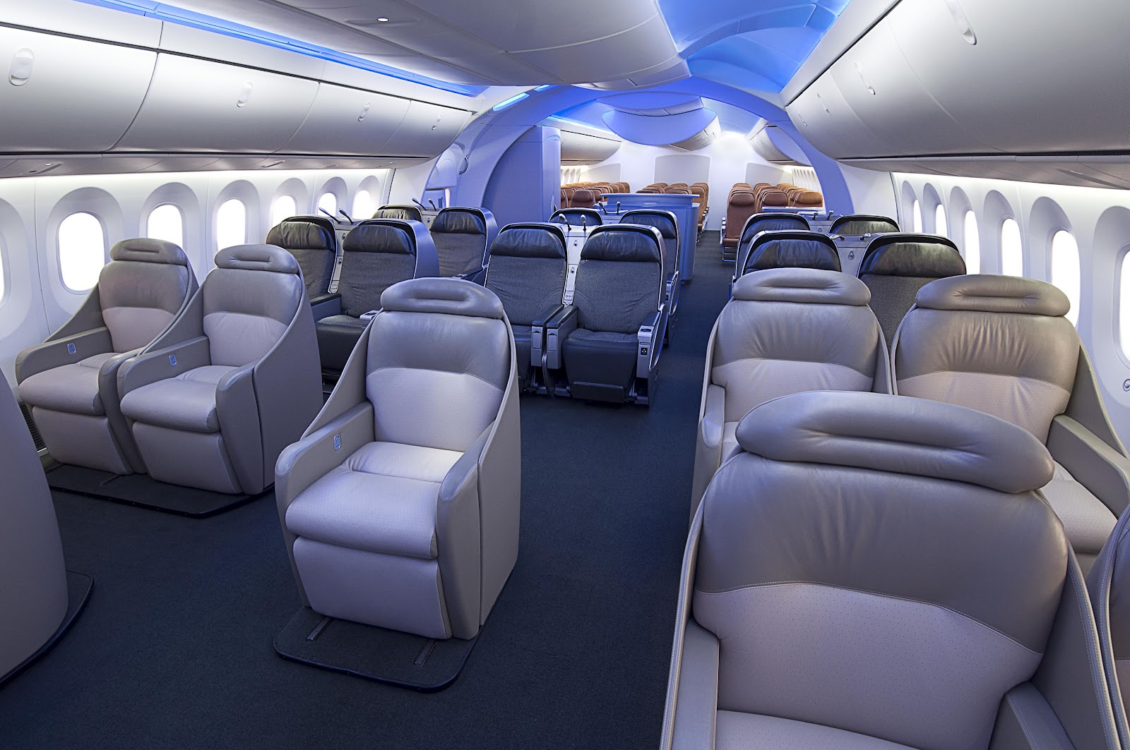 Business-class Interiror of Boeing 787 Dreamliner Aircraft Wallpaper