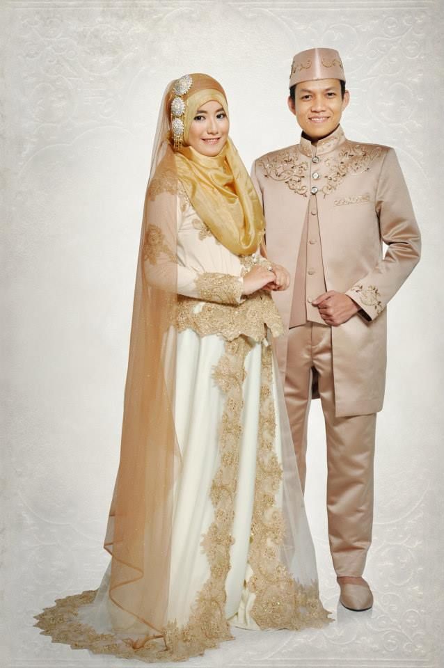 Kumpulan Foto Model Baju Pengantin Gold Cream - Trend Baju Pengantin