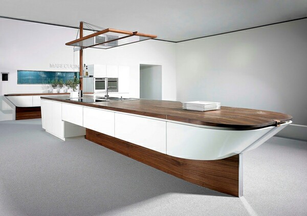 Maritime-Style Marecucina Kitchen