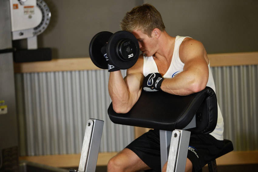 Dumbbell Preacher Curl