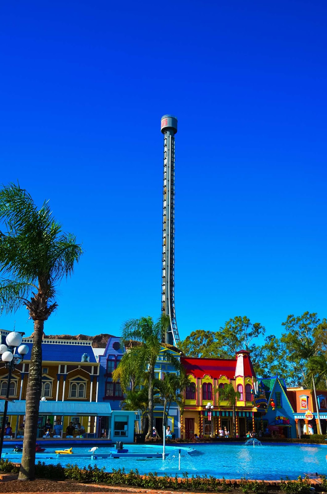 Why Dreamworld Is The BEST Theme Park On The Gold Coast