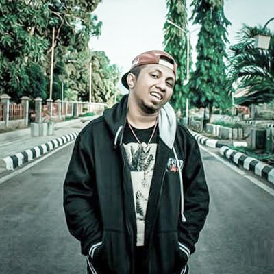 Lirik Lagu Bilang Pada Tuhanmu - Near feat. Nino Minggo | Lirik Terbaru 29