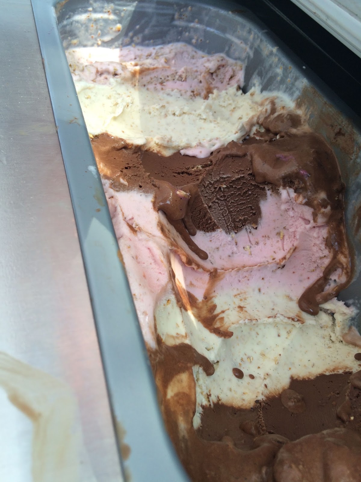 The Adventures of Finn BUG ICE CREAM!