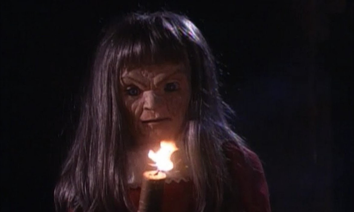 Raz's Midnight Macabre Horror Review Dolly Dearest (1991)