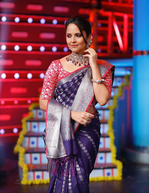 Actress Anasuya Bharadwaj Latest Cute Stills In Saree 61