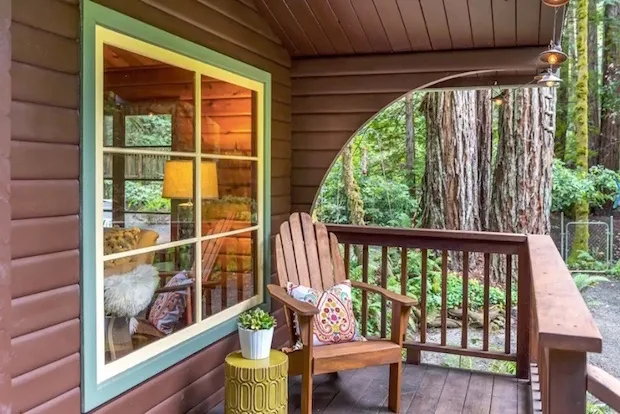 creekside-cabin-porch