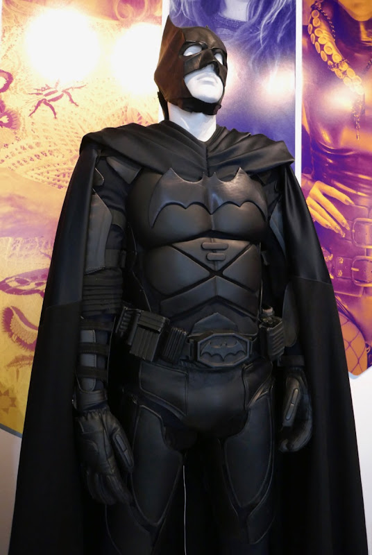Hollywood Movie Costumes and Props Batman and Riddler costumes from