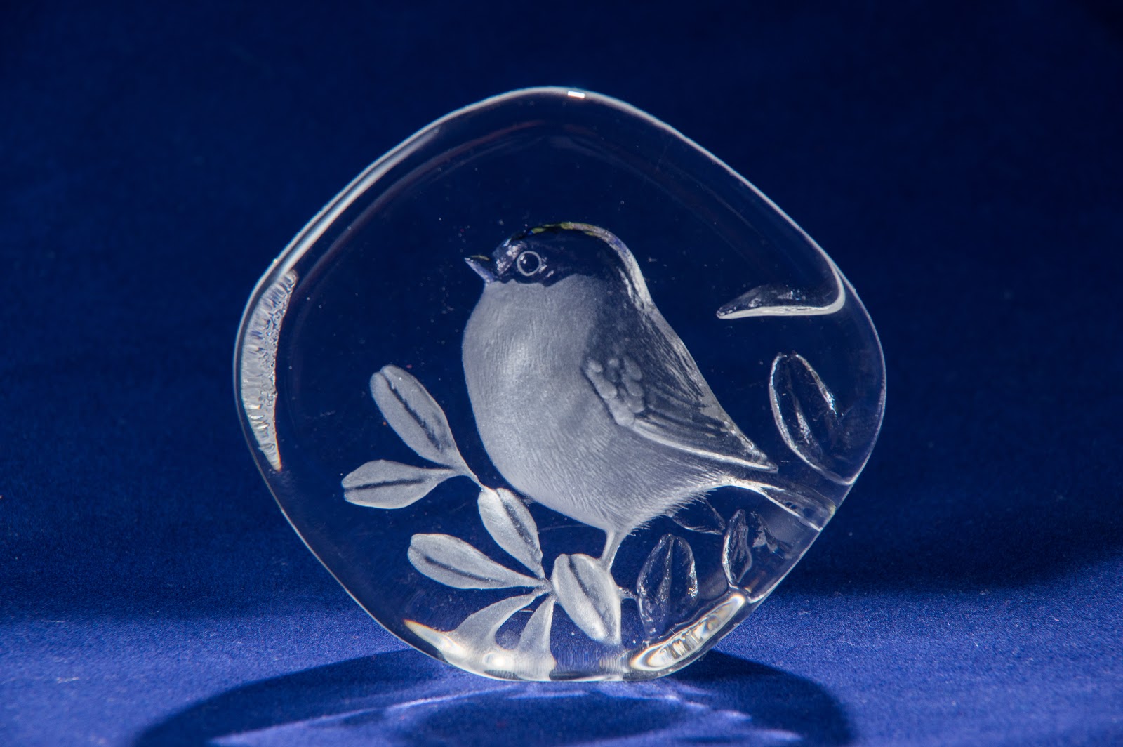 Mats Jonasson Chickadee Glass Sculpture Gnomebody Home